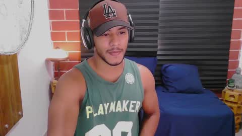 Snapshot of damiann_rees chatting on February 25, 5:58 pm instagram damiannreed. online show from February 25, 5:58 pm