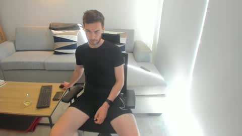 Snapshot of damiano007 chatting on February 16, 3:05 pm CockandLoad online show from February 16, 3:05 pm