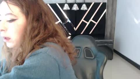 Snapshot of damiaoshun_ch chatting on June 7, 12:53 pm Damia online show from June 7, 12:53 pm