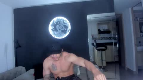 INSTAGRAM  DAMMIANMILLEROFICIAL online show from April 7, 1:06 am