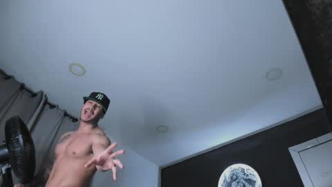 INSTAGRAM  DAMMIANMILLEROFICIAL online show from April 13, 3:12 am