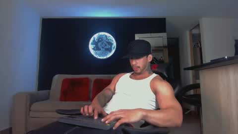 Snapshot of dammianmilleroficial chatting on April 21, 2:04 am INSTAGRAM DAMMIANMILLEROFICIAL online show from April 21, 2:04 am