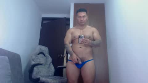 Snapshot of dammuscle chatting on May 29, 6:50 pm dammuscle online show from May 29, 6:50 pm