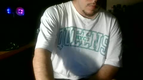 Snapshot of damncore chatting on June 21, 10:23 pm damncore online show from June 21, 10:23 pm