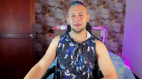 Snapshot of damon_baker0 chatting on April 30, 2:12 pm Damon bakert online show from April 30, 2:12 pm