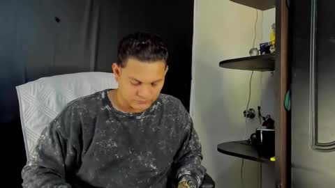 Snapshot of damon_storm chatting on March 2, 5:08 am DAMON online show from March 2, 5:08 am