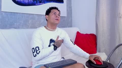 DAMON  online show from March 10, 8:41 am