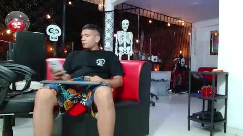 damyan_2003 online show from November 5, 2:44 am