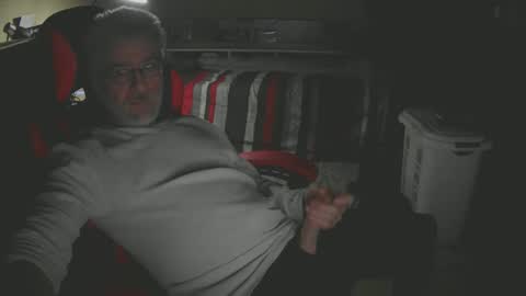 Snapshot of dan137111 chatting on March 23, 10:30 am dan137111 online show from March 23, 10:30 am