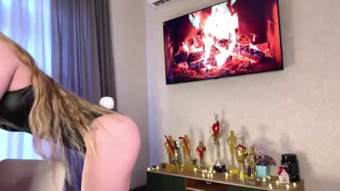 Snapshot of dana__white chatting on May 22, 3:28 pm Dana online show from May 22, 3:28 pm