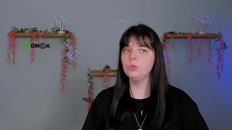 Snapshot of dana_cute1_ chatting on May 12, 8:44 am dana_cute1_ online show from May 12, 8:44 am