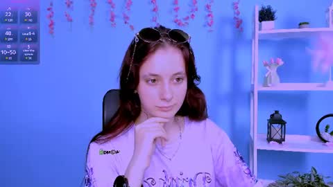 dana_cute1_ online show from June 13, 7:23 pm