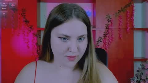 dana_cute1_ online show from June 20, 7:05 pm