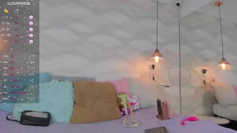    online show from February 19, 10:28 pm