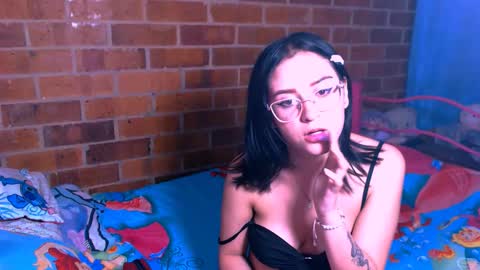 Snapshot of danaiisabella chatting on October 24, 5:59 am dana online show from October 24, 5:59 am
