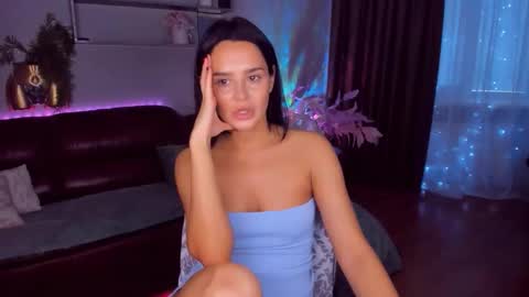 DanaMiers online show from April 10, 5:01 am