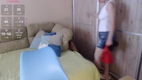 Snapshot of danbie_leen chatting on September 12, 9:09 am danbie_leen online show from September 12, 9:09 am