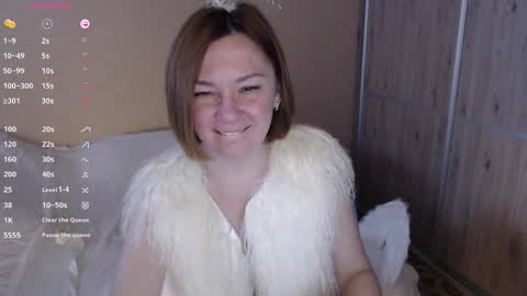 Snapshot of danbie_leen chatting on January 6, 11:47 am danbie_leen online show from January 6, 11:47 am