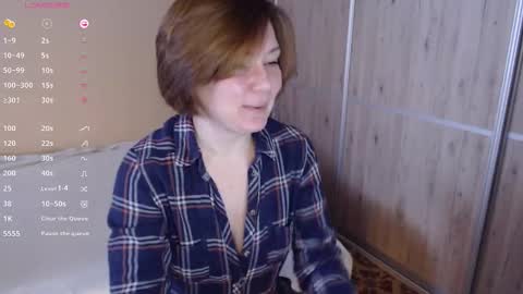 Snapshot of danbie_leen chatting on March 5, 10:44 am danbie_leen online show from March 5, 10:44 am