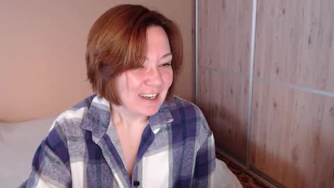 Snapshot of danbie_leen chatting on March 16, 11:25 am danbie_leen online show from March 16, 11:25 am