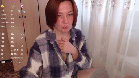 Snapshot of danbie_leen chatting on April 7, 9:10 am danbie_leen online show from April 7, 9:10 am