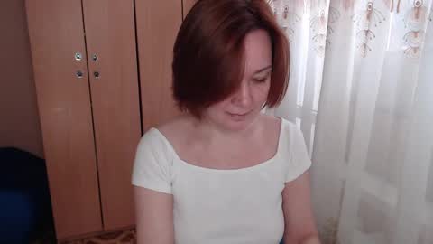 Snapshot of danbie_leen chatting on April 20, 9:45 am danbie_leen online show from April 20, 9:45 am
