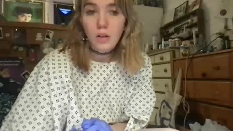 Snapshot of danceissexisbeauty2 chatting on May 16, 12:18 am Your submissive patient online show from May 16, 12:18 am