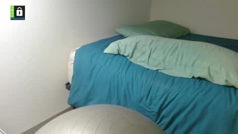 Snapshot of danemetsen5 chatting on January 2, 7:01 am Dan online show from January 2, 7:01 am