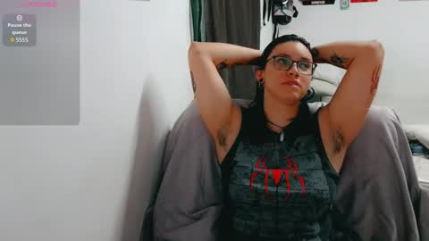 dani y jocelyn online show from October 31, 7:26 pm