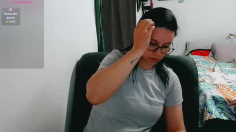 dani y jocelyn online show from November 11, 7:14 pm