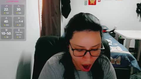 dani y jocelyn online show from December 18, 7:09 pm