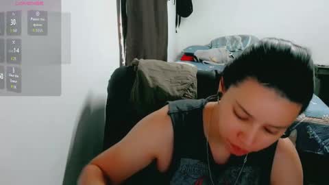 dani y jocelyn online show from December 22, 6:27 pm