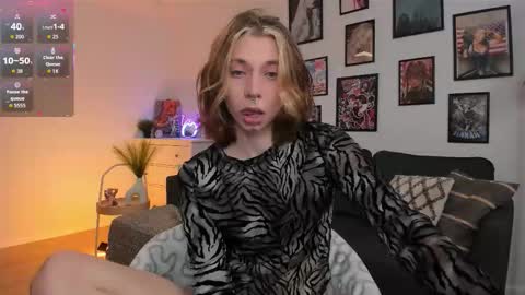 Daniel online show from November 30, 8:02 pm