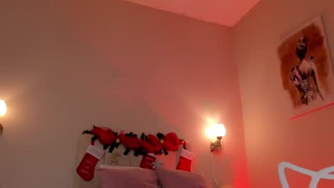 Snapshot of dani_skinny_ chatting on December 29, 3:13 pm Hi I am Dani online show from December 29, 3:13 pm