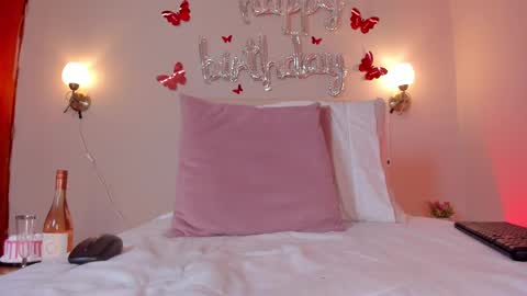 Snapshot of dani_skinny_ chatting on March 8, 2:40 pm Hi I am Dani online show from March 8, 2:40 pm