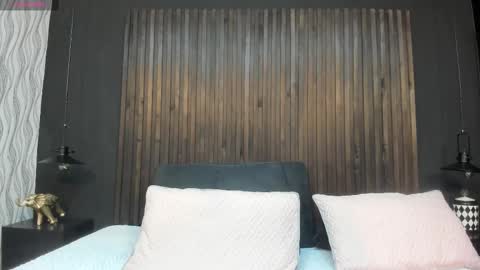 Snapshot of dania_moore_ chatting on March 7, 12:34 pm JANE online show from March 7, 12:34 pm