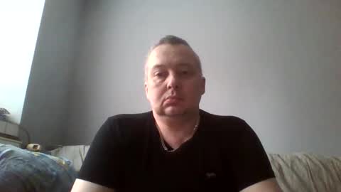 Snapshot of daniel0028 chatting on April 4, 11:29 am dan online show from April 4, 11:29 am