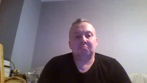 Snapshot of daniel0028 chatting on May 2, 12:15 am dan online show from May 2, 12:15 am