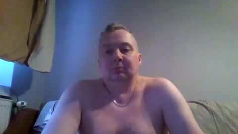 Snapshot of daniel0028 chatting on May 17, 1:51 pm dan online show from May 17, 1:51 pm