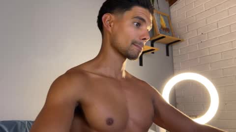 Snapshot of daniel0910s chatting on January 20, 2:53 am Daniel online show from January 20, 2:53 am