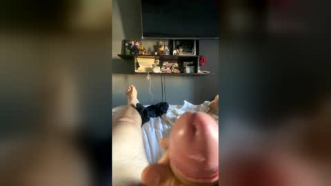 Snapshot of daniel548918 chatting on February 27, 4:18 pm daniel548918 online show from February 27, 4:18 pm