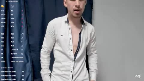 Snapshot of daniel_21cm chatting on November 8, 12:49 pm daniel_21cm online show from November 8, 12:49 pm