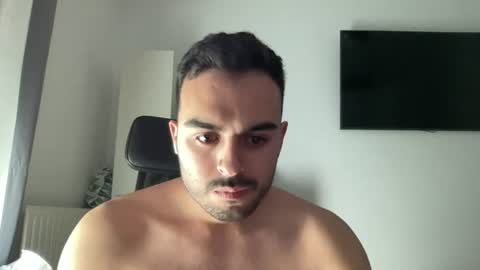 Snapshot of daniel_3827 chatting on June 30, 1:23 pm daniel_3827 online show from June 30, 1:23 pm