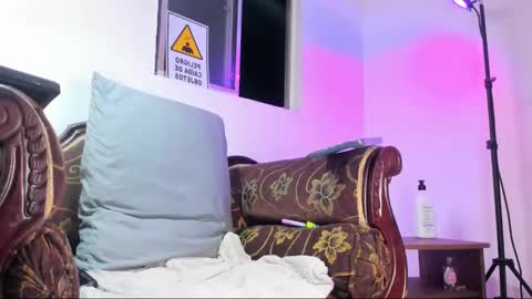 Snapshot of daniel_boy18 chatting on February 18, 6:31 am Daniel online show from February 18, 6:31 am