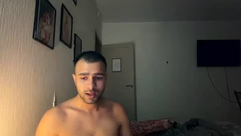 Snapshot of daniel_ice chatting on July 15, 6:46 pm Daniel online show from July 15, 6:46 pm