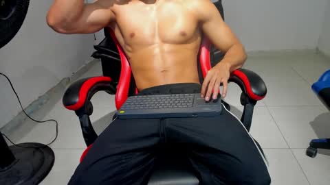 daniel_leconte online show from February 21, 4:52 pm