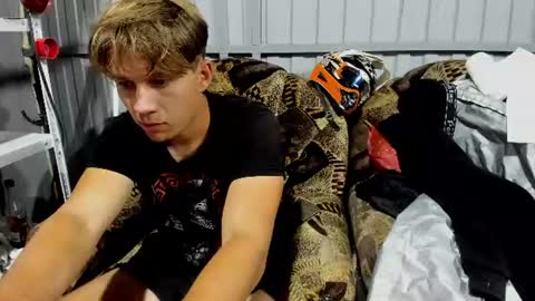 Snapshot of daniel_like chatting on July 26, 5:26 am Just Ben online show from July 26, 5:26 am