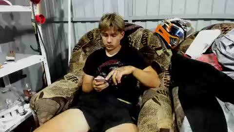 Snapshot of daniel_like chatting on July 28, 6:20 am Just Ben online show from July 28, 6:20 am
