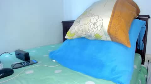 Dani online show from November 25, 5:02 pm