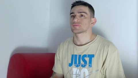 Snapshot of daniel_ova chatting on May 13, 11:51 am Sexy Dani online show from May 13, 11:51 am